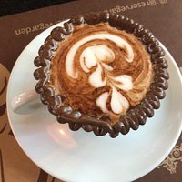 Entrada de camarão, com polvo, clericot e capuccino de nutella. Todos maravilhosos.