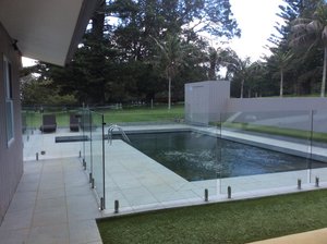 Pool & Beach
