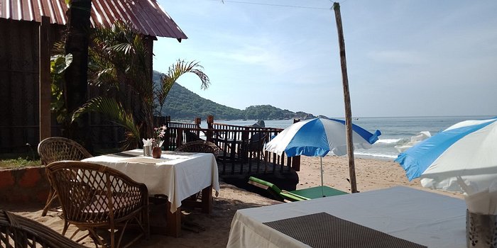 Beach bums! - Picture of Goa, India - Tripadvisor