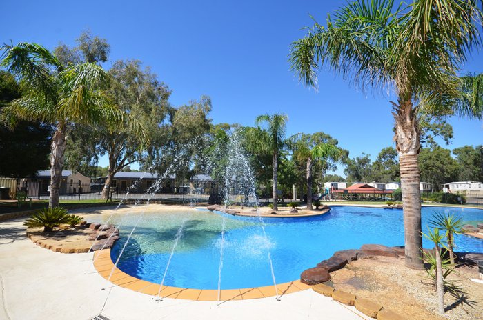 Tasman Holiday Parks - Merool on the Murray Pool: Pictures & Reviews ...