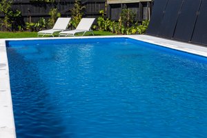 Pool & Beach