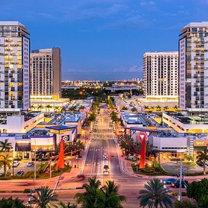 Miami International Mall Premiere Shopping Experience, Doral, FL