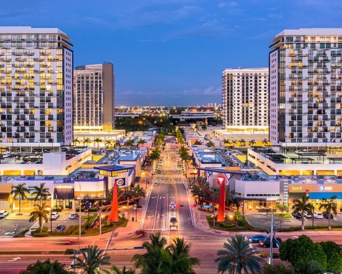 Welcome To Miami International Mall - A Shopping Center In Doral