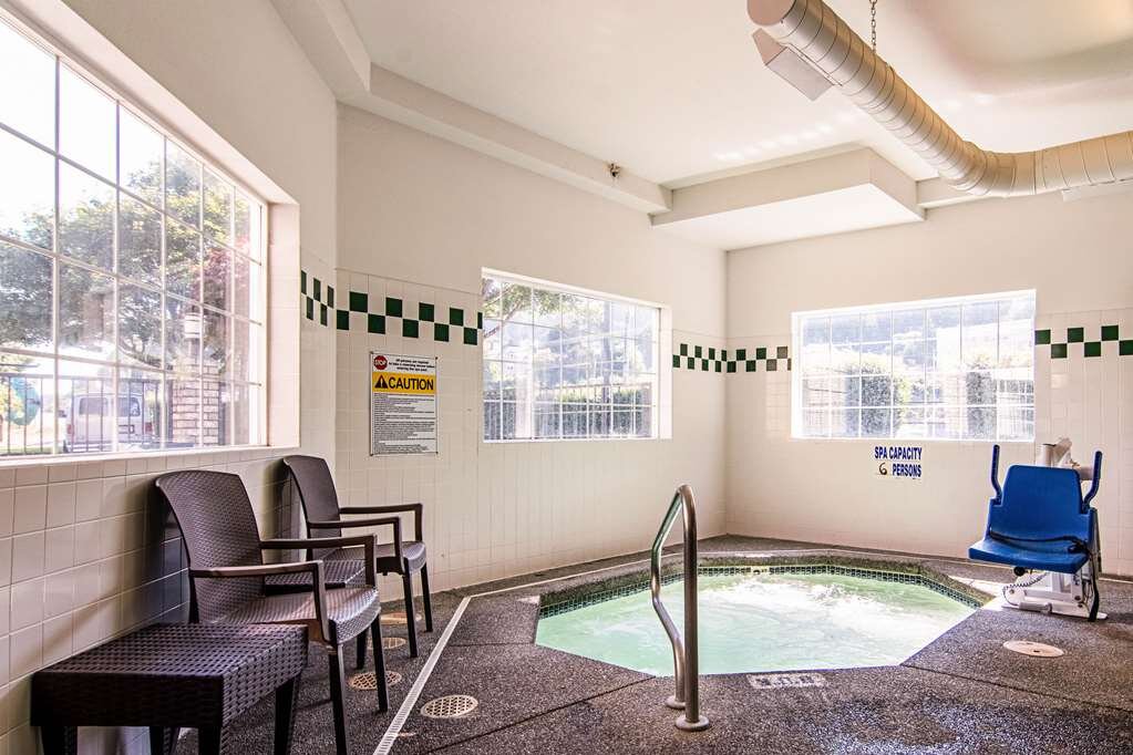 Hotel photo 32 of Comfort Suites Columbia River.