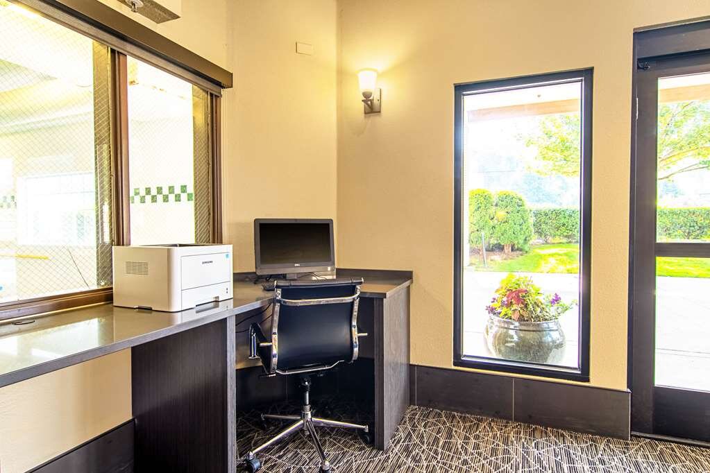 Hotel photo 14 of Comfort Suites Columbia River.