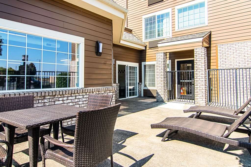 Hotel photo 48 of Comfort Suites Columbia River.
