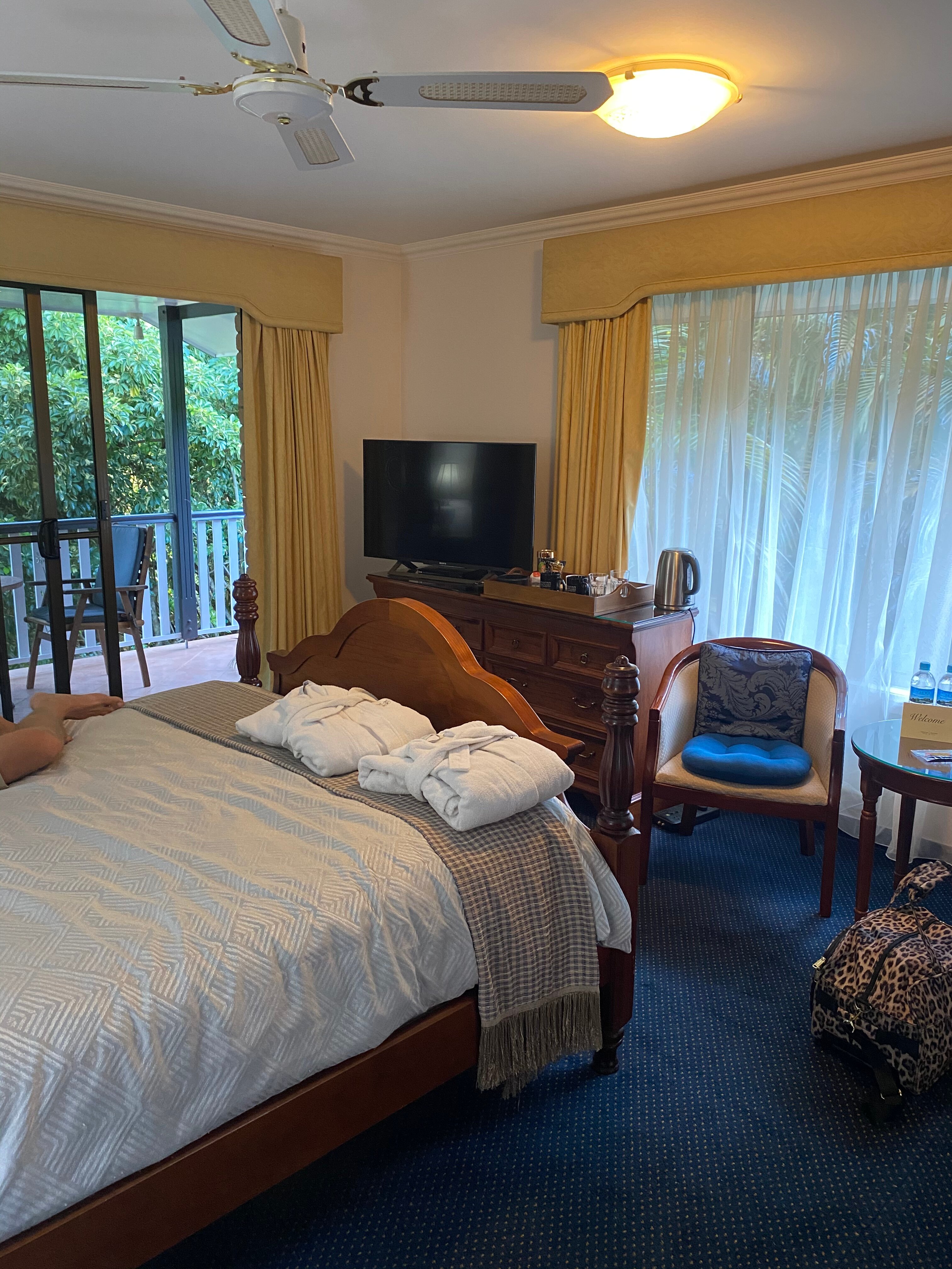 MOUNTAIN SANCTUARY B&B (Tamborine Mountain) - B&B Reviews, Photos, Rate ...