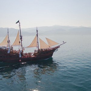 pirate ship booze cruise puerto vallarta