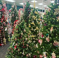 Robert's Christmas Wonderland (Clearwater) - All You Need to Know ...