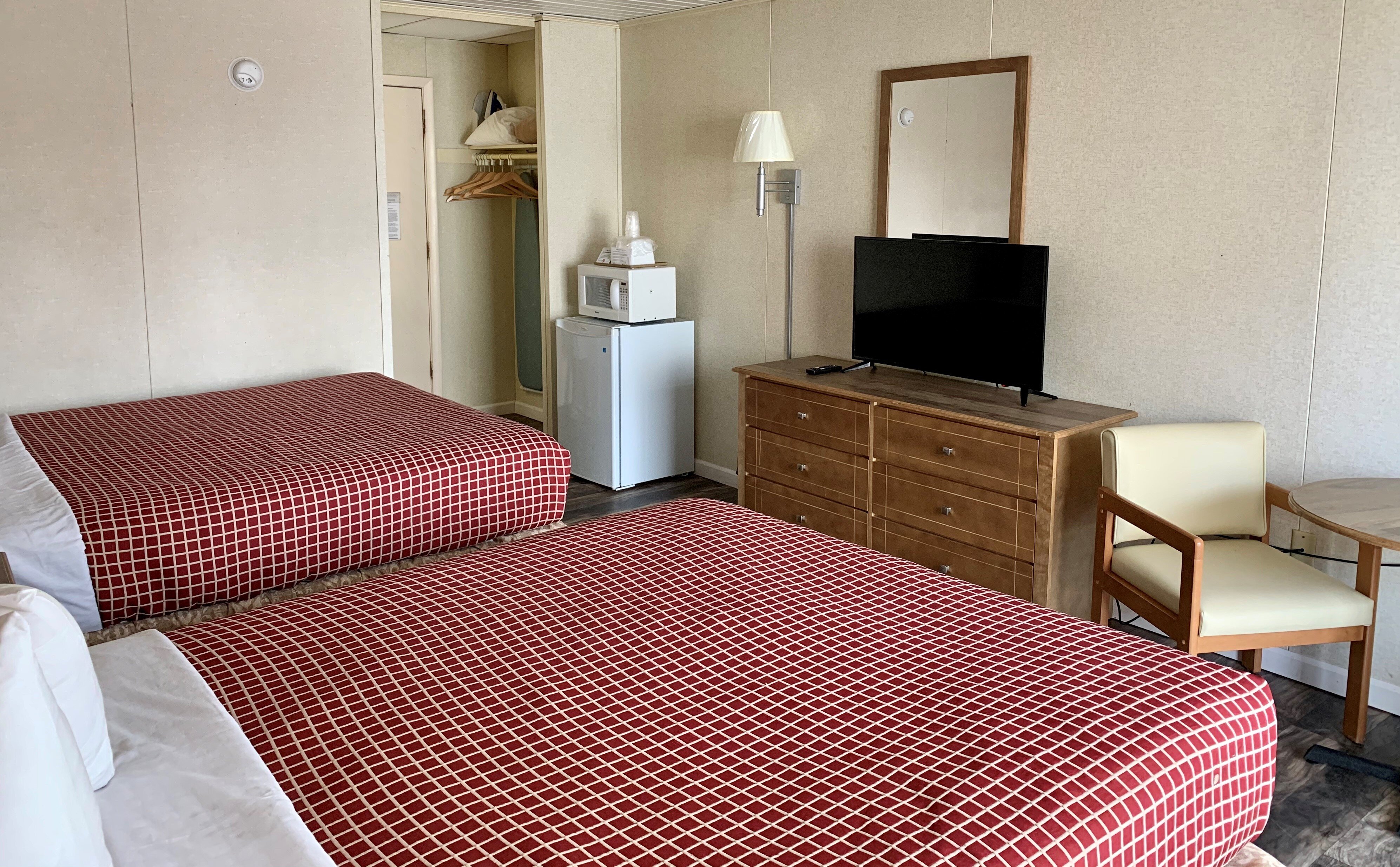 Simple life motel ocean deals city