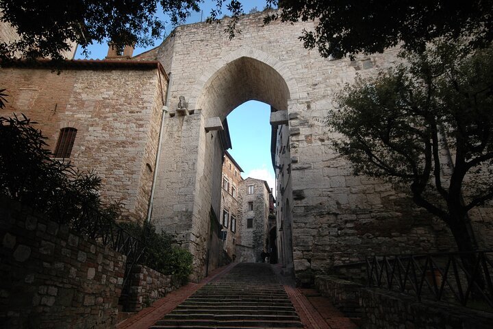 ペルージャの秘密。地下とエトルリアのツアー、提供元：Umbria Con Me Day Tours | イタリア - Tripadvisor