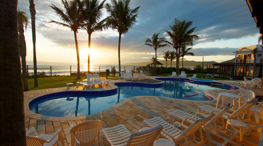Vista da Piscina ao amanhecer