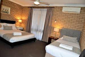 Room & Suite