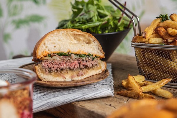 The 10 Best Burgers In Bordeaux