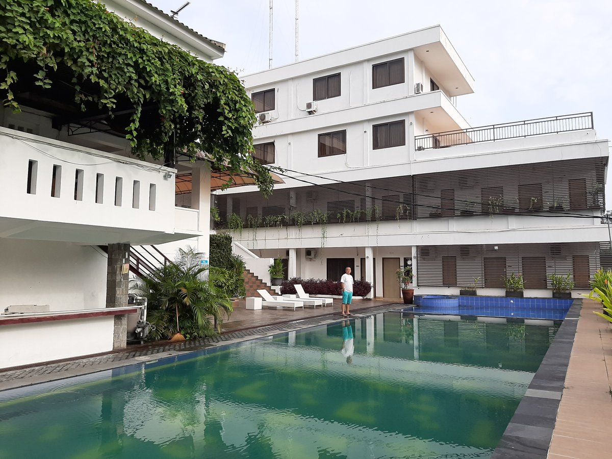 FRONT ONE RESORT YOGYAKARTA (AU$17): 2022 Prices & Reviews (Depok ...