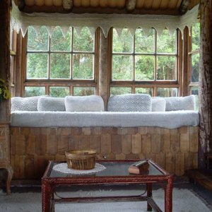 Living de cabaña Tonina