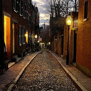 File:Louisburg Square Beacon Hill Boston Massachusetts.jpg - Wikipedia