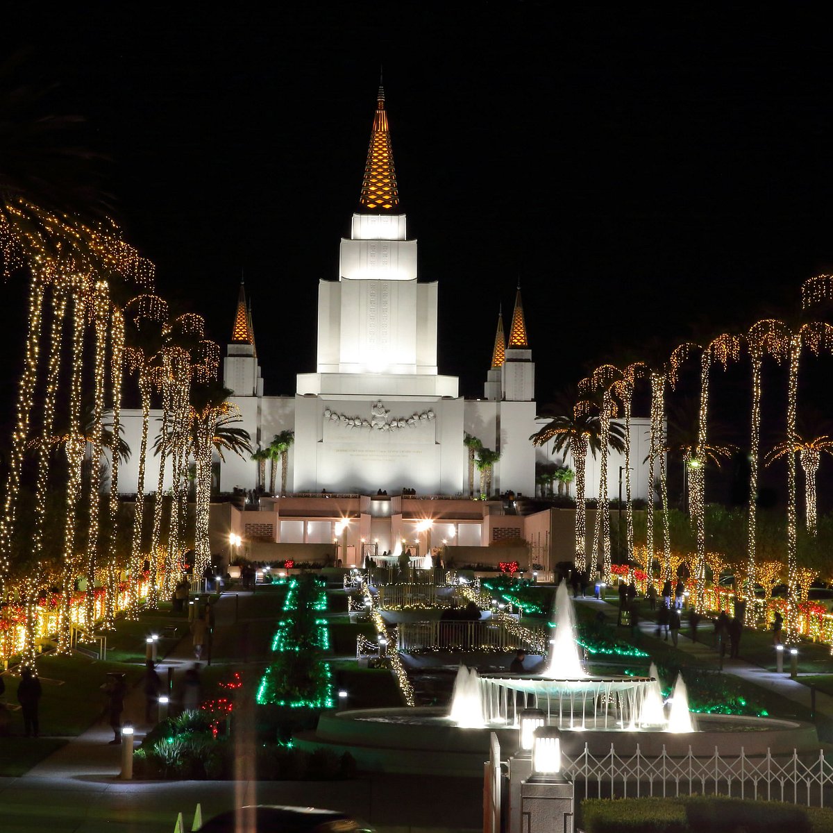 Oakland California Temple Visitors