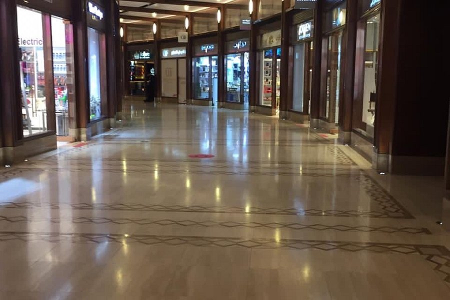 The Arcades. The Avenues image
