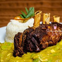 MALAYA FRITA
Suave malaya cocida, aderezada y frita, servida con capchi de habas, uchucuta y arroz