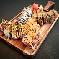 Sushi rolls