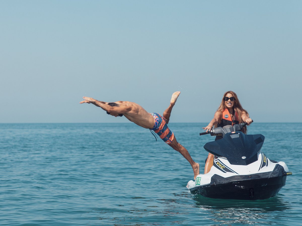 Jetpack Water Sports Experience in Dubai 2023 - Rayna Tours