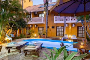 Piscina e praia