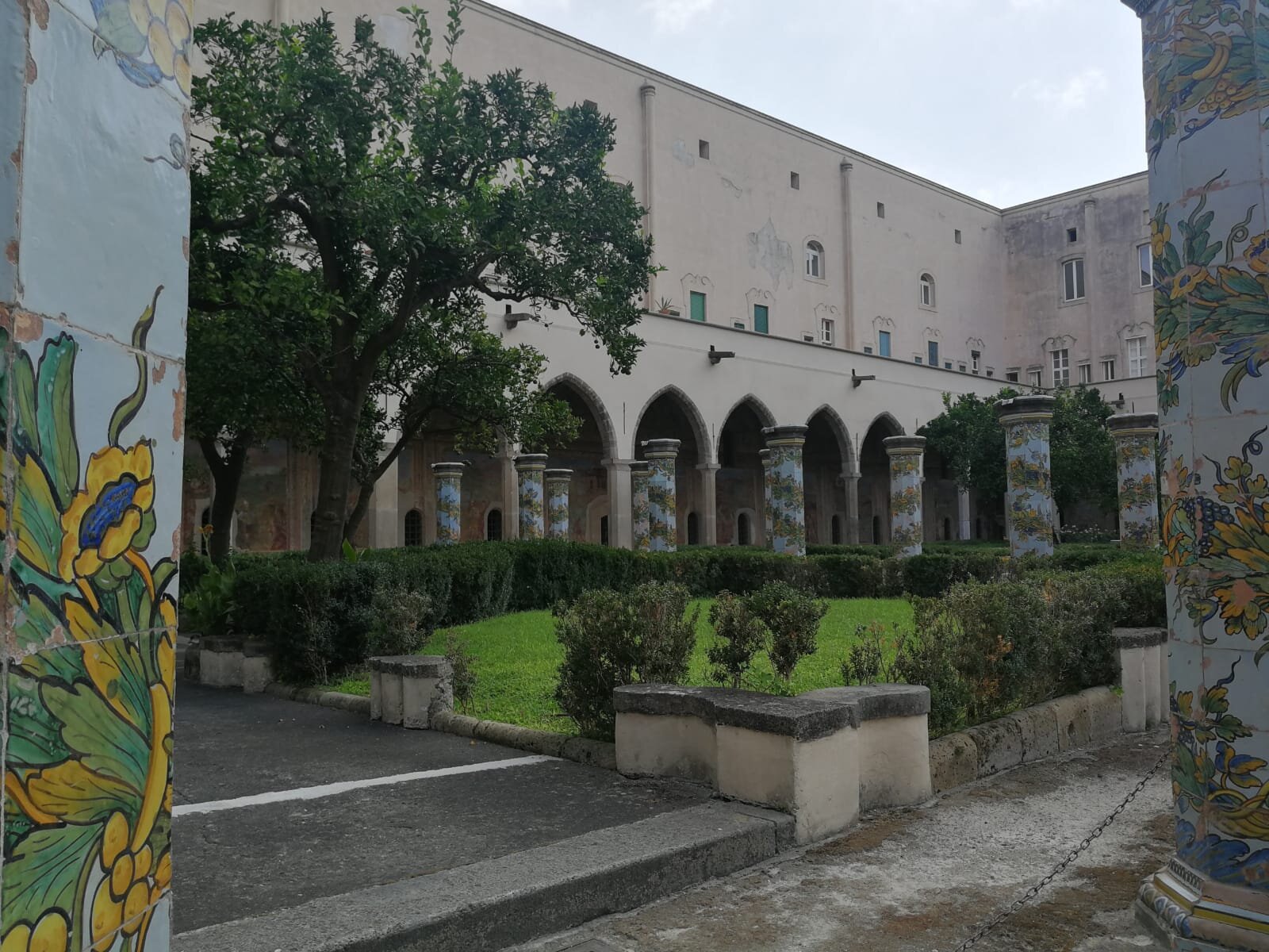 Complesso Monumentale Di Santa Chiara, Naples