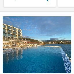 Seafront Apartments Komina