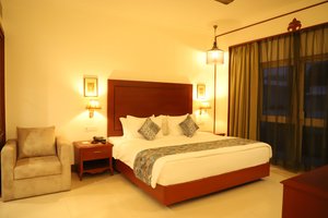 Room & Suite