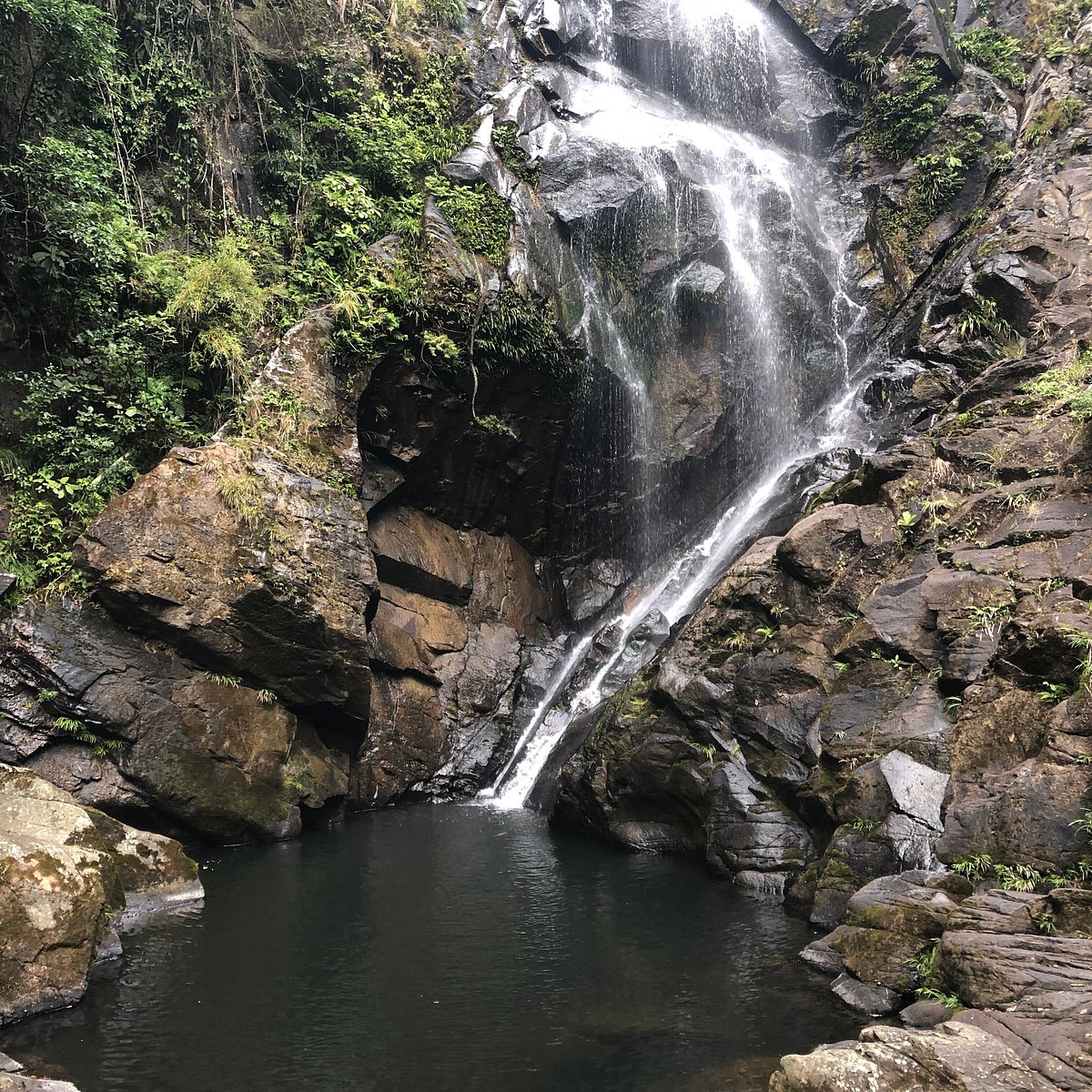 Mirror pool. Водопад азырт. Бирь водопад. Jordan Falls.