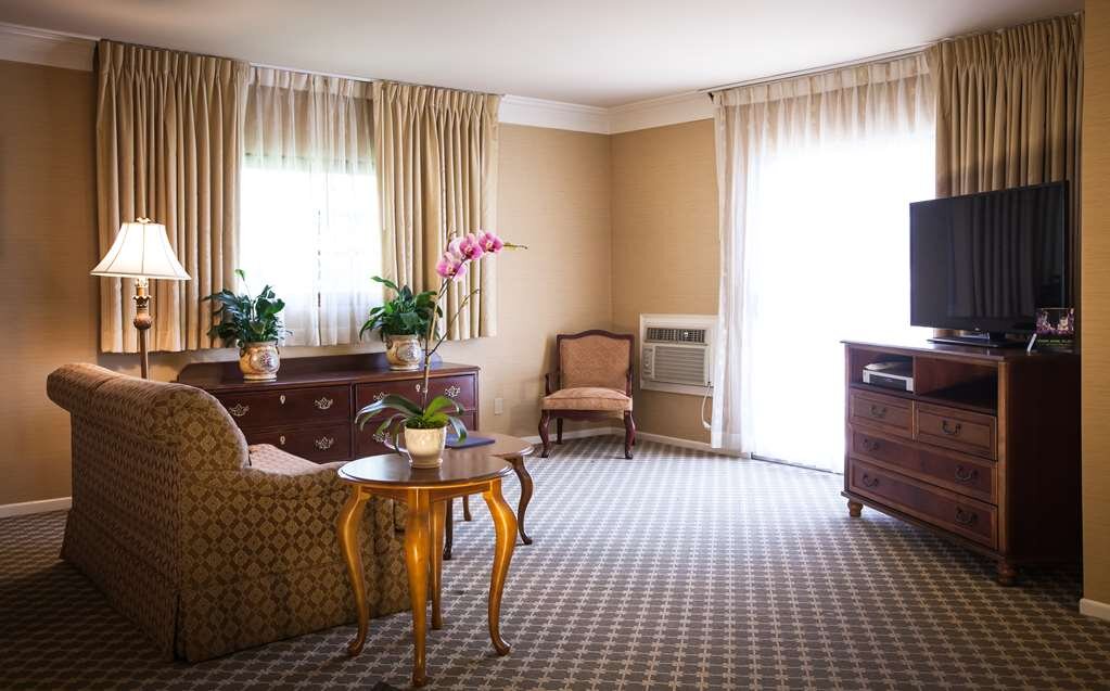 Hotel photo 65 of Best Western Plus Sunset Plaza Hotel.