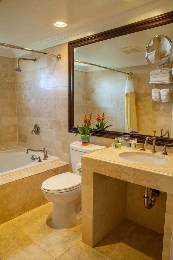 Hotel photo 77 of Best Western Plus Sunset Plaza Hotel.