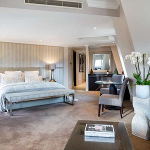 Radisson Blu Edwardian Mercer Street Hotel, London, hotel in London