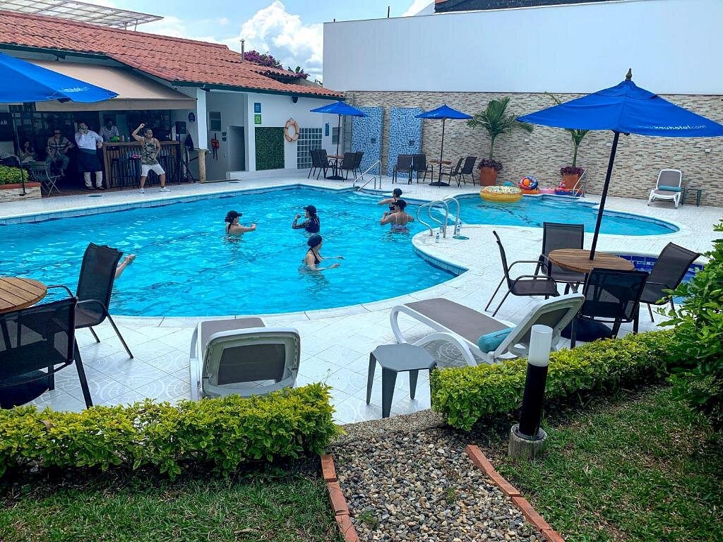 Kau Hotel Pool Pictures And Reviews Tripadvisor