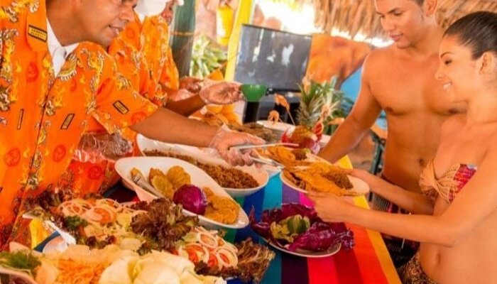 TOUR A LAS ISLAS  DESDE $70.000.  PROMOCIÓN POR TIEMPO LIMITADO.  DE 8 PERSONAS EN ADELANTE HAY DESCUENTO.  LAGUNA AGUA AZUL A VER PLANKTON LUMINOSO.  EL DISFRUTE DE LA VIDA ES EN EL MAR  Muy linda tú vida hermano y se que la disfrutas, pero ya conoces este mágico lugar ?  Ven conmigo, reserva, yo te llevo a conocer !  Playas privada, Zona VIP, Asoleadoras, Servicio de Masajes  Privados, Disfruta de la paz y tranquilidad que tiene este lugar.!  Playas paraíso Escondido Resort.  Está ves el Plan 
