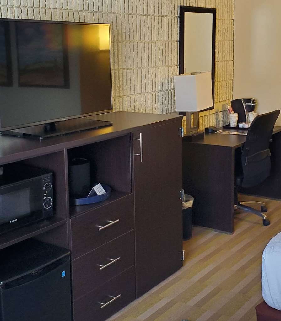 Hotel photo 8 of Best Western Plus University Inn.