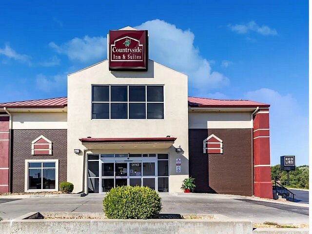 COUNTRYSIDE INN & SUITES - Updated 2023 Prices & Motel Reviews
