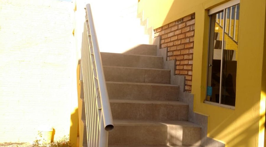 Escada lateral