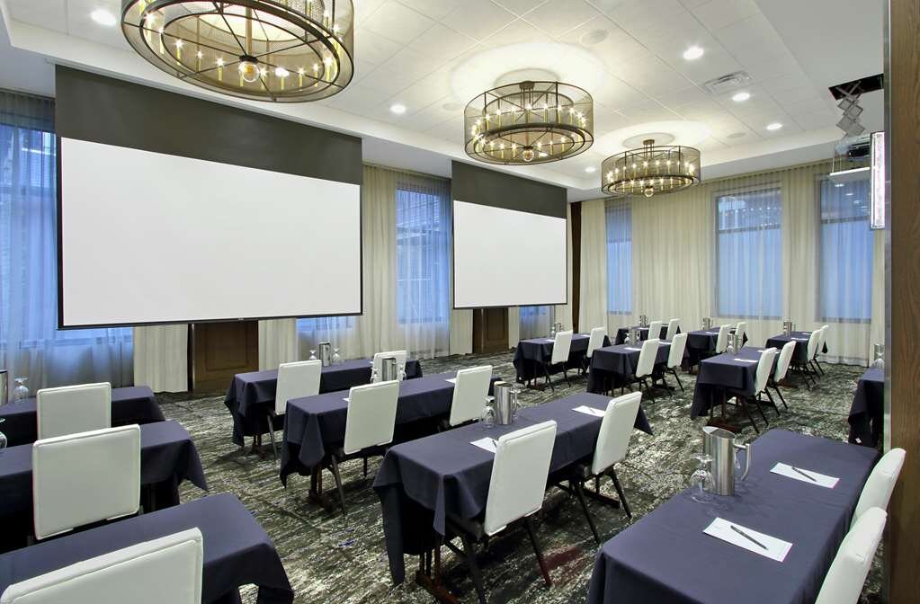 Hotel photo 51 of Embassy Suites by Hilton Pittsburgh Downtown.