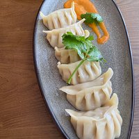 chicken momos