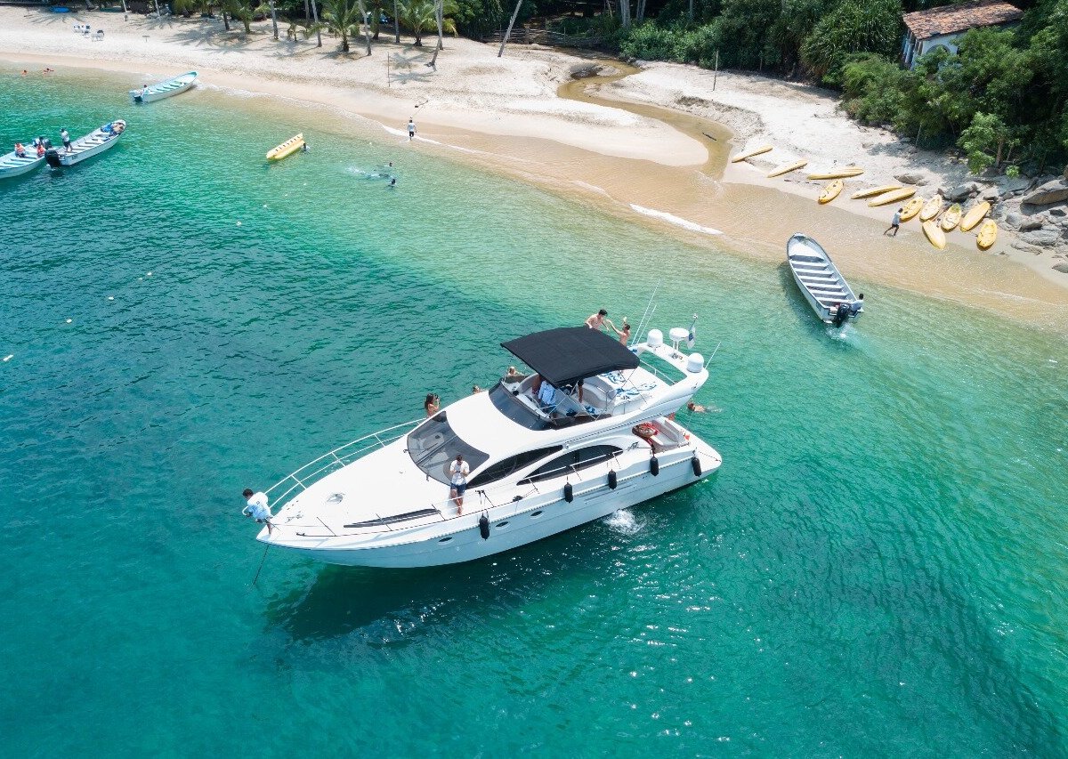 punta mita mexico yacht charter