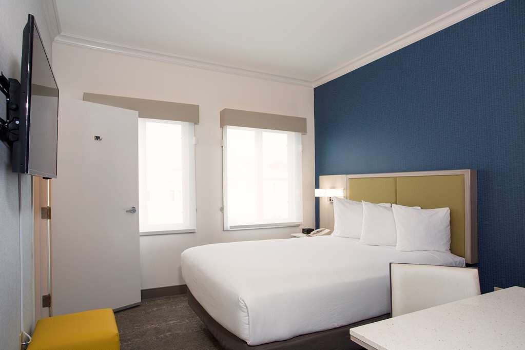 Hotel photo 55 of SureStay Hotel by Best Western Santa Monica.