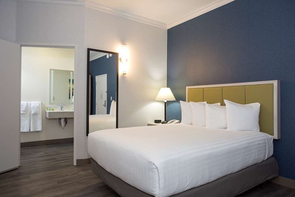 Hotel photo 12 of SureStay Hotel by Best Western Santa Monica.