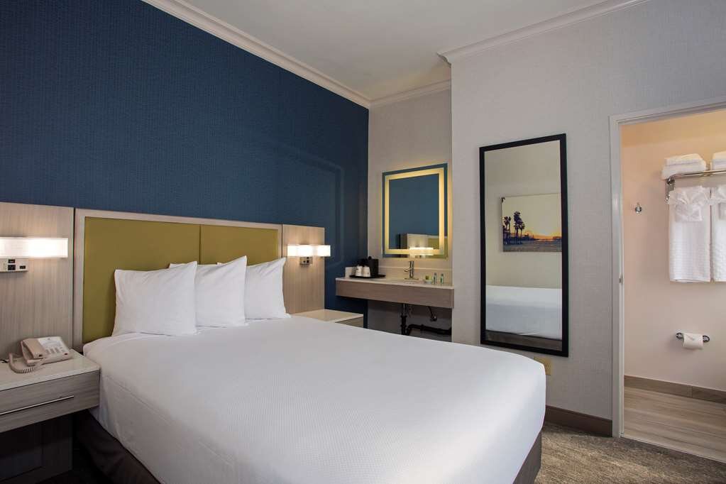 Hotel photo 43 of SureStay Hotel by Best Western Santa Monica.