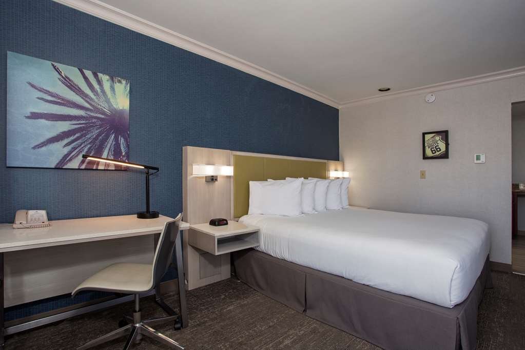 Hotel photo 56 of SureStay Hotel by Best Western Santa Monica.