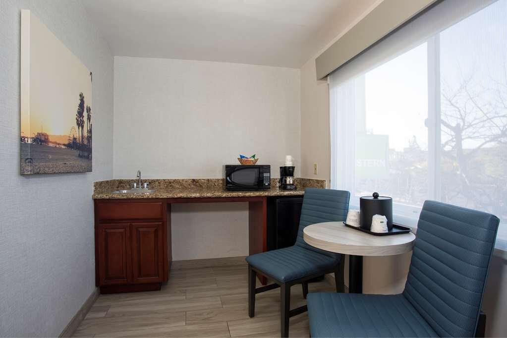 Hotel photo 20 of SureStay Hotel by Best Western Santa Monica.