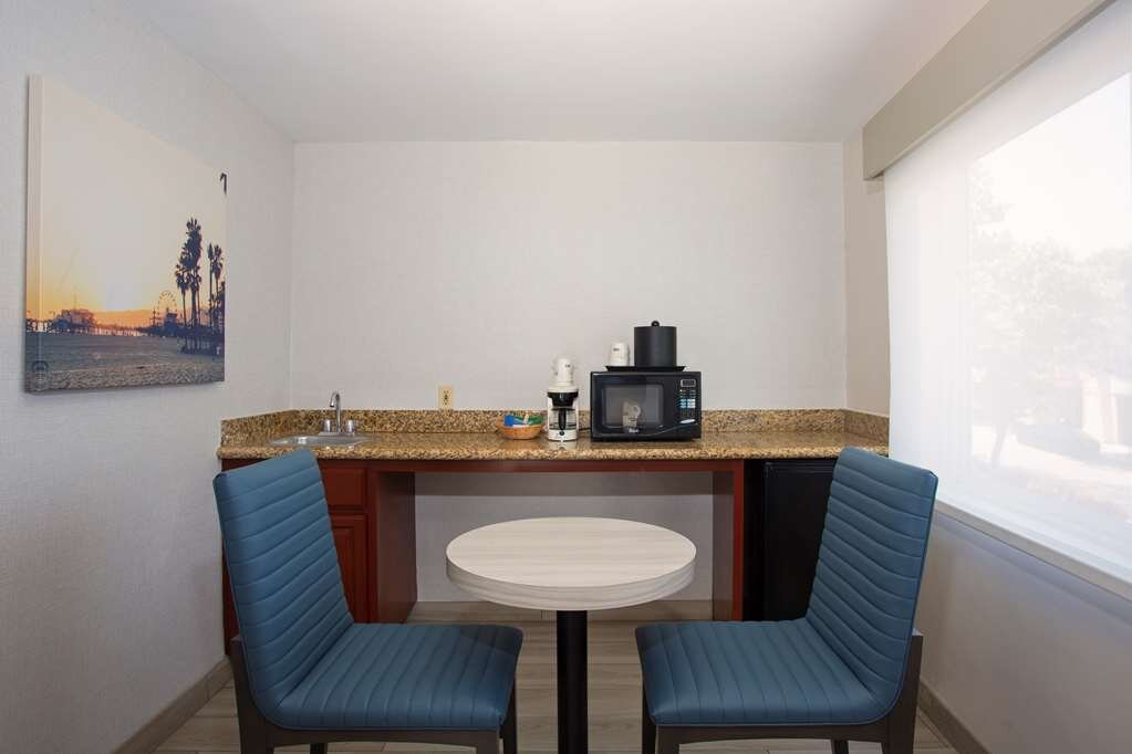 Hotel photo 35 of SureStay Hotel by Best Western Santa Monica.