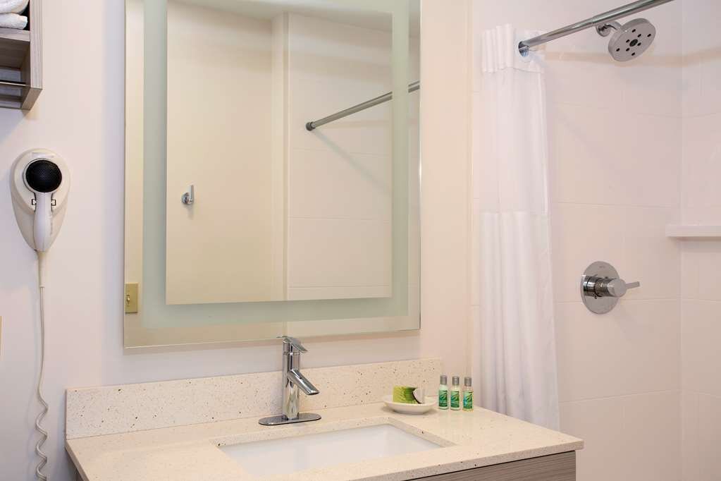 Hotel photo 34 of SureStay Hotel by Best Western Santa Monica.