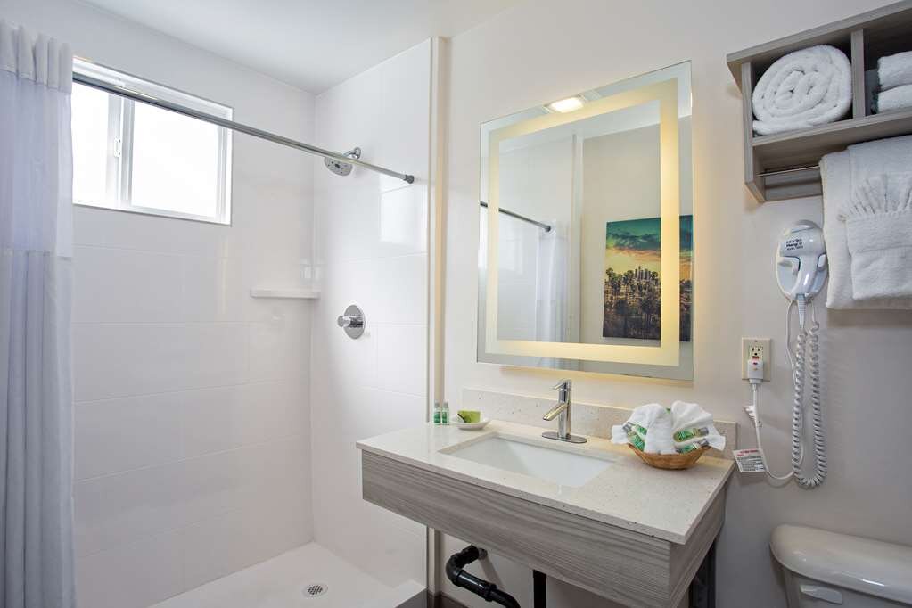 Hotel photo 23 of SureStay Hotel by Best Western Santa Monica.